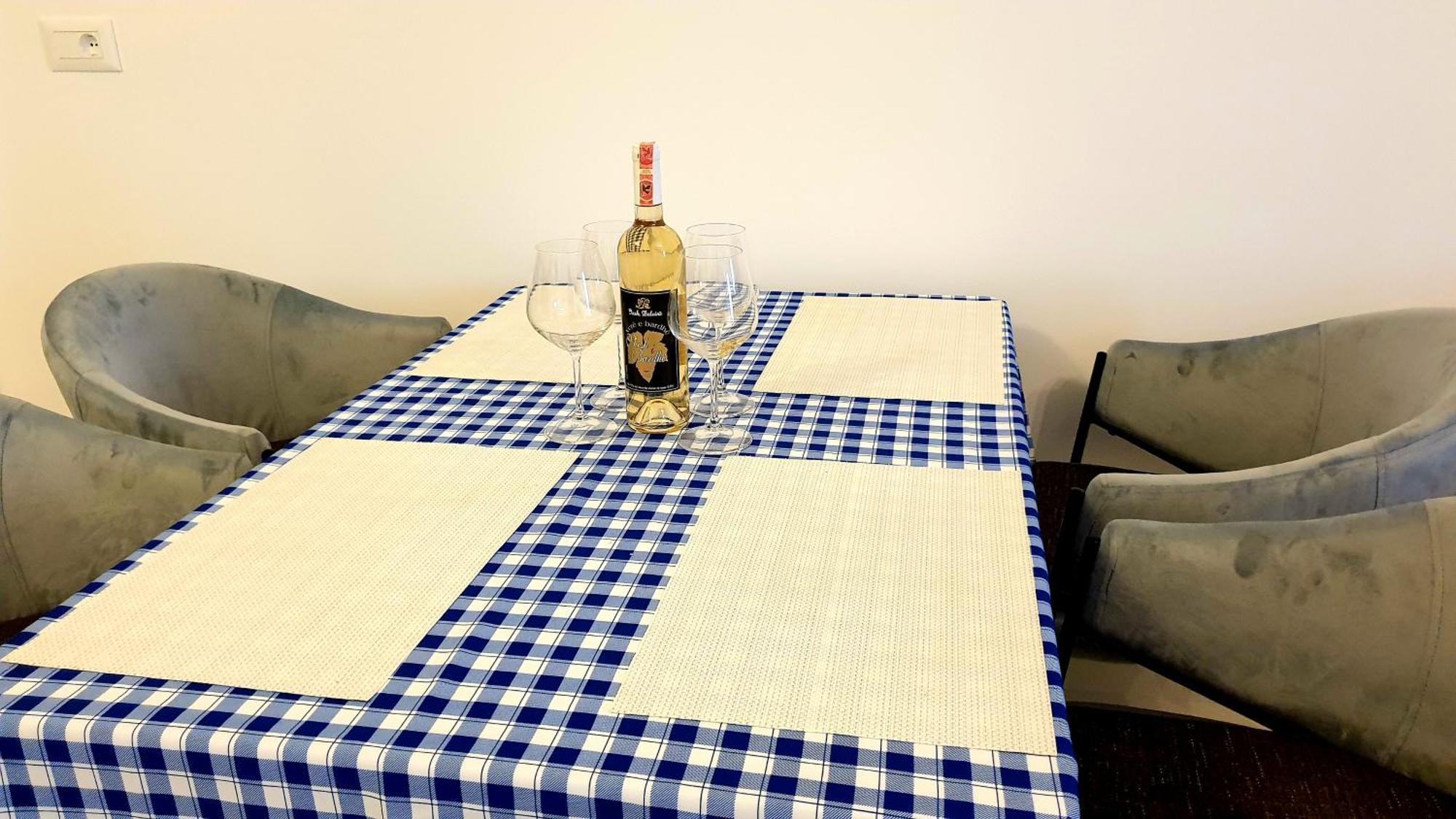 2F Saranda Apartment Eksteriør bilde
